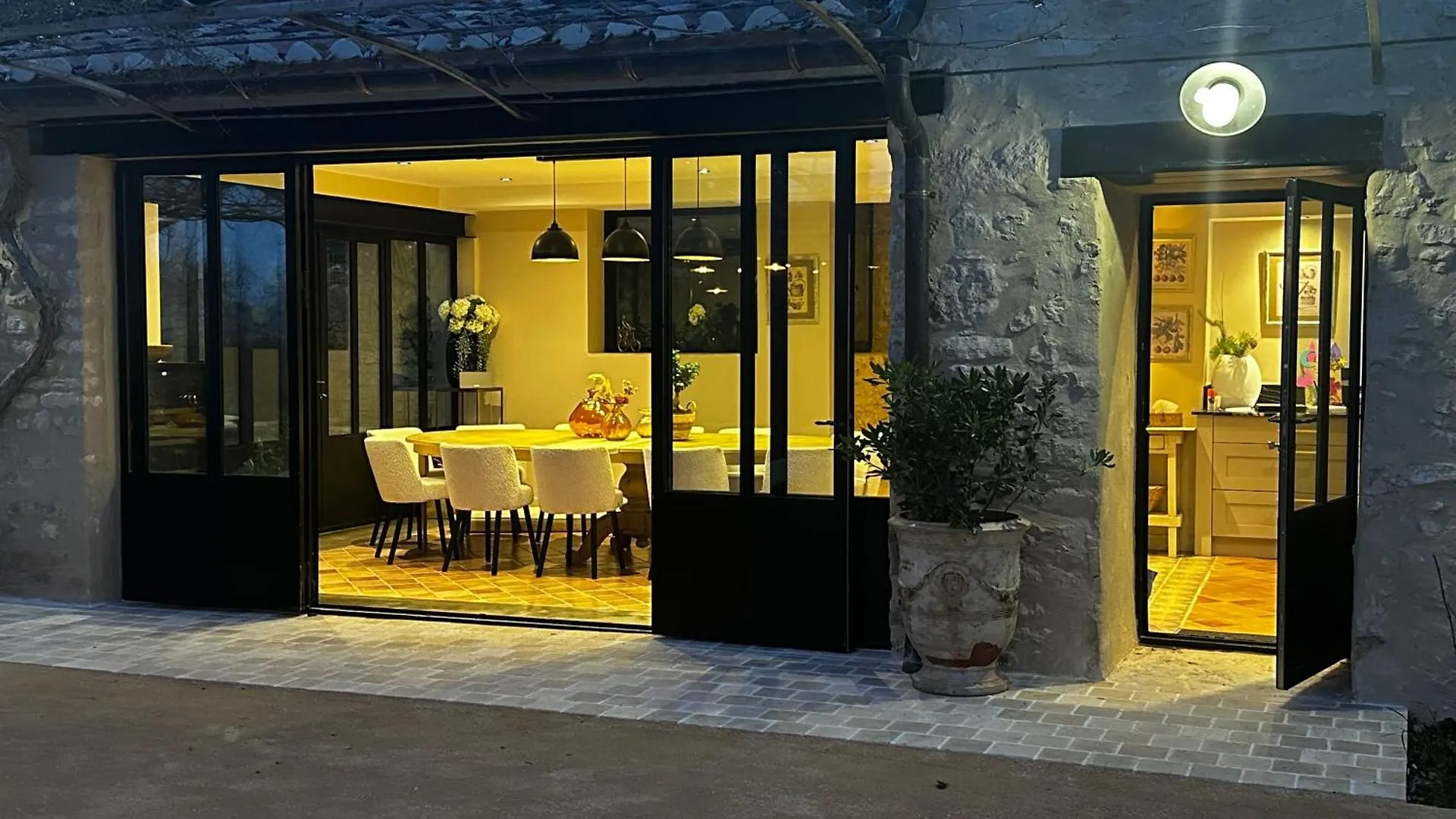 Maison Des Cedres Bonnieux 0*,  Γαλλία